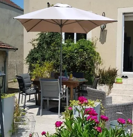 Le Vieux Tilleul Bed & Breakfast